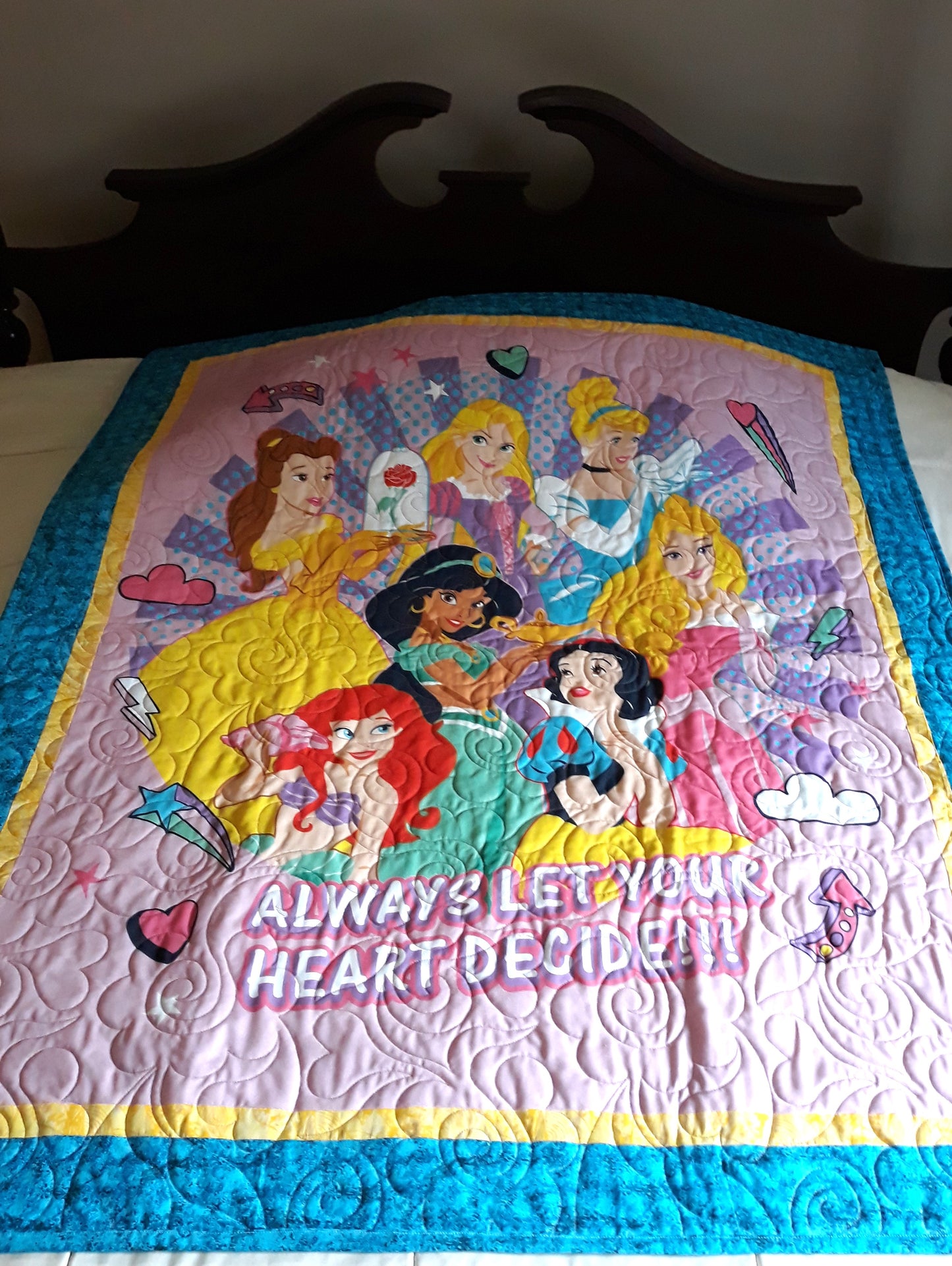 Princess Quilt Blanket Playmat for baby toddler - Ariel Aurora Jasmine Snow White Belle Cinderella Rapunzel - Large size 42 x 50 inches