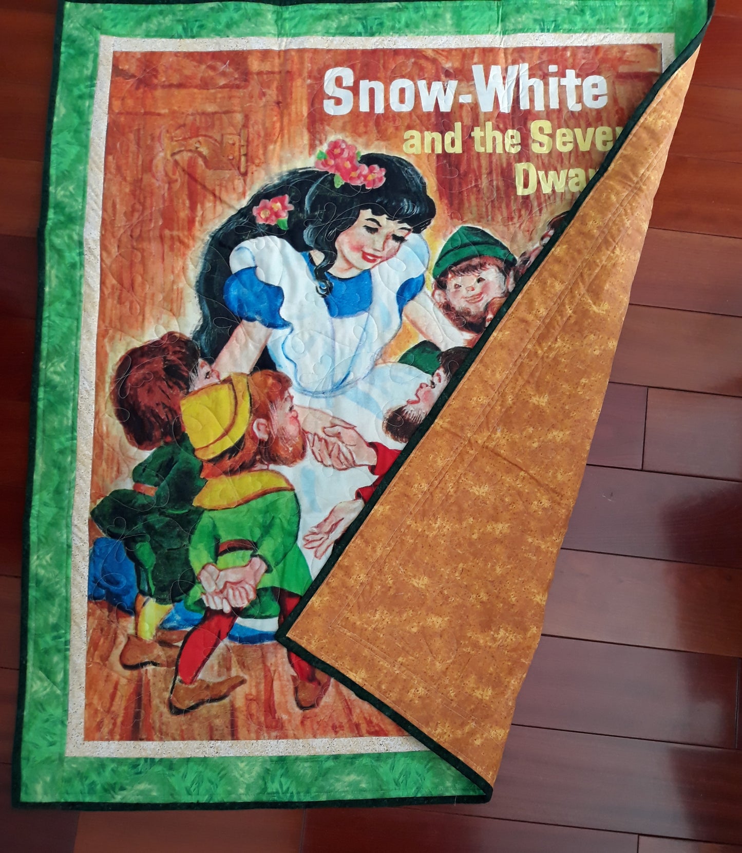 Retro Golden Book look Snow White Quilt, Wall Hanging, Playmat Seven Dwarfs approx 41 x 49 inches, Flower or Butterfly quilt pattern